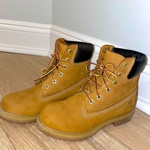 WOMEN'S 6-INCH PREMIUM WATERPROOF BOOTS